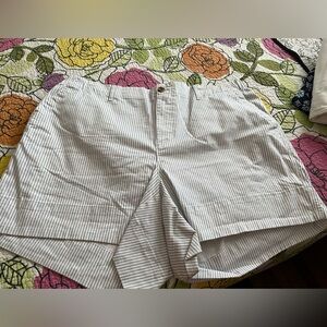 Old navy women shorts